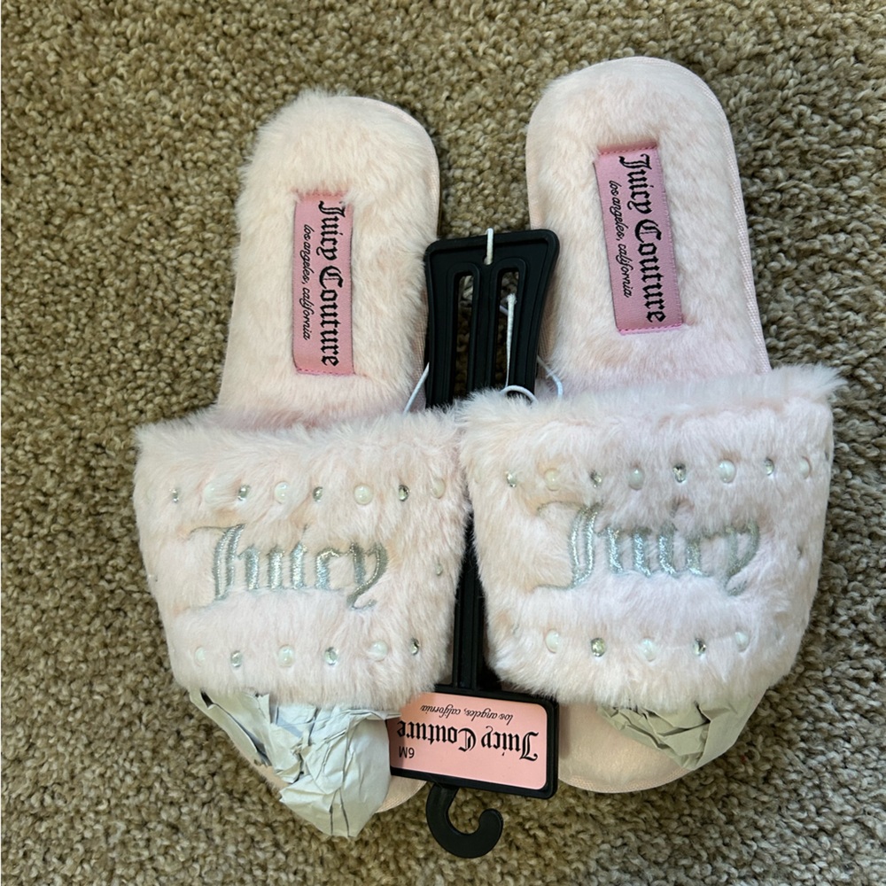 Juicy Couture Light Pink Faux Fur Slides